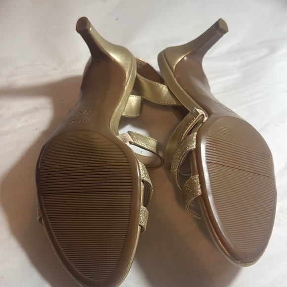 New Naturalizer sparkly gold straps heels women’s 6.5 M - Picture 5 of 6